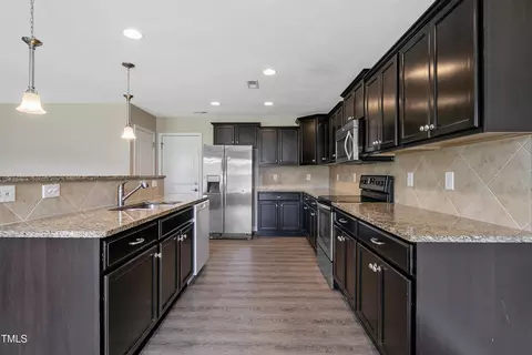 949 Raspberry Rd, Stedman, NC 28391 photo 2