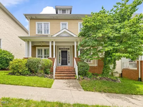 102 Westside Dr, Chapel Hill, NC 27516