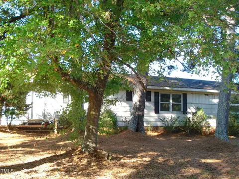 6383 Elevation Rd, Benson, NC 27504 photo 3