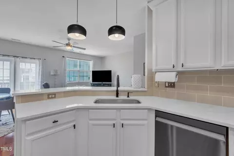 Kitchen - 231 Grindstone Dr, Apex, NC 27502 photo 3 of 6