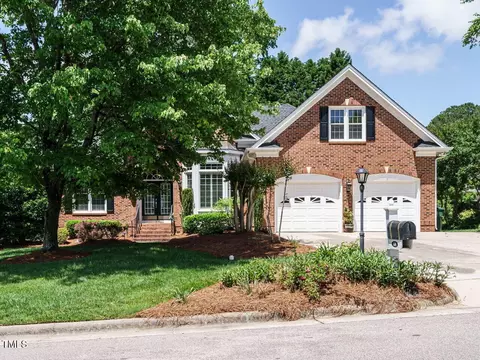 101 Temple Gate Dr, Cary, NC 27518