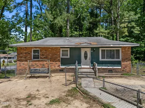 903 Da Vinci St, Durham, NC 27704