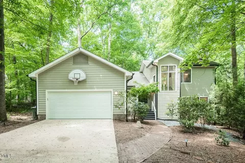 103 Harrington Pt, Chapel Hill, NC 27516