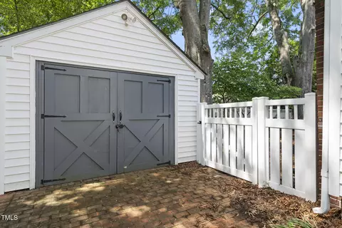 406 E Lee St, Smithfield, NC 27577 photo 12