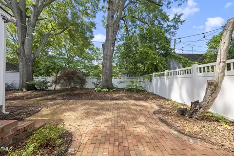 406 E Lee St, Smithfield, NC 27577 photo 40