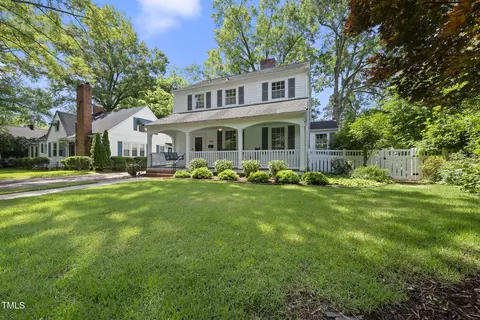 406 E Lee St, Smithfield, NC 27577 photo 3