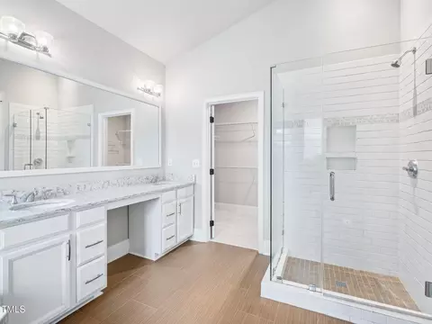 Bath - 203 S Bend Dr, Durham, NC 27713 photo 3 of 4