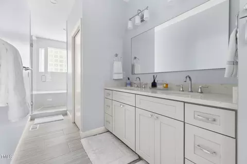 Bath - 601 Culpepper Ct, Durham, NC 27712 photo 1 of 7