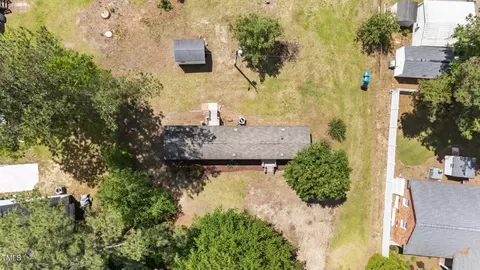 596 Lane Rd, Dunn, NC 28334 photo 2