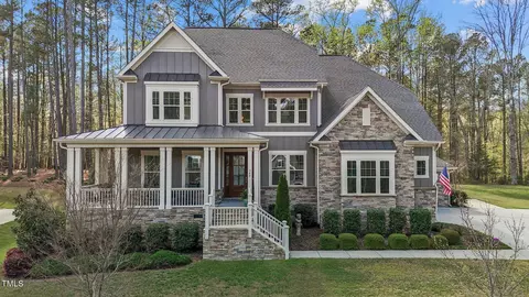 749 Peninsula Forest Pl, Cary, NC 27519