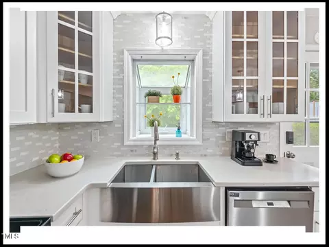 Kitchen - 216 Brook Ln, Durham, NC 27712 photo 3 of 5