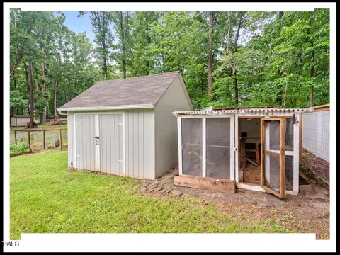 Exterior - 216 Brook Ln, Durham, NC 27712 photo 12 of 20