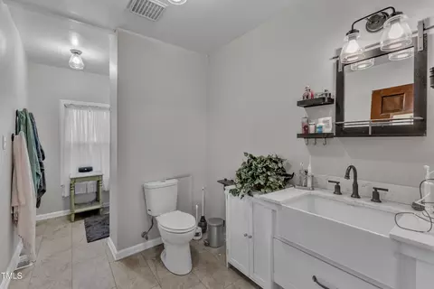 Bath - 1011 Burch Ave, Durham, NC 27701 photo 3 of 4