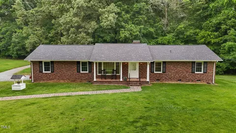 1837 Garrett House Trl, Burlington, NC 27215