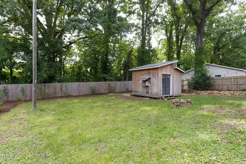 Exterior - 212 E Rockway St, Durham, NC 27704 photo 15 of 17