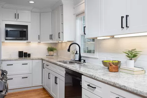 Kitchen - 212 E Rockway St, Durham, NC 27704 photo 7 of 8