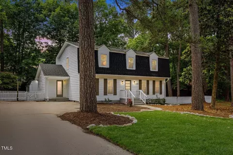 6709 Sunhaven Pl, Raleigh, NC 27615