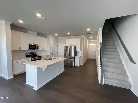Kitchen - 239 Paramount Dr, Smithfield, NC 27577 photo 2 of 4