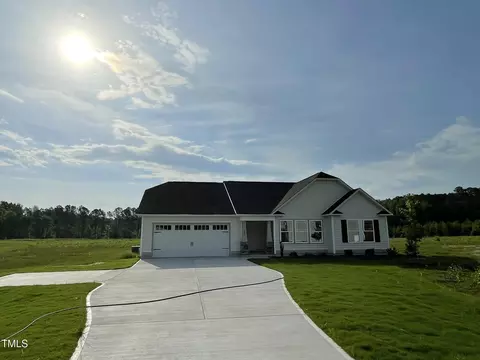180 Tulipfield Way, Benson, NC 27504