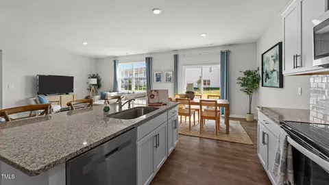 Kitchen - 813 Comice Pear Way, Willow Spring, NC 27592 photo 2 of 3