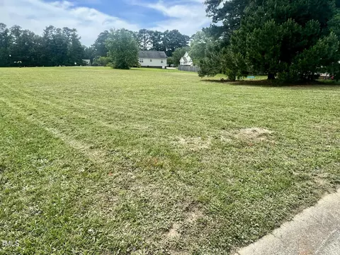 117 Butternut Ln, Clayton, NC 27520