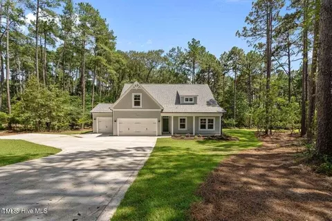 2 Foxfire Blvd, Jackson Springs, NC 27281