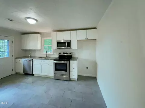600 Cecil St, Durham, NC 27707 photo 11
