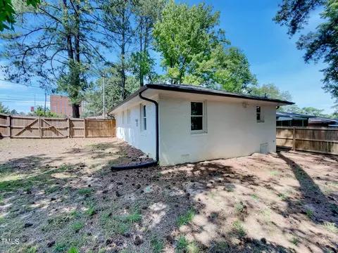 600 Cecil St, Durham, NC 27707 photo 14