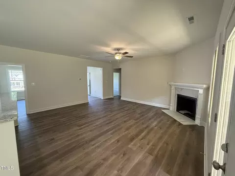 322 Busterfield Ct, Benson, NC 27504 photo 5