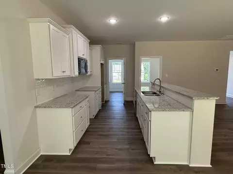 322 Busterfield Ct, Benson, NC 27504 photo 9