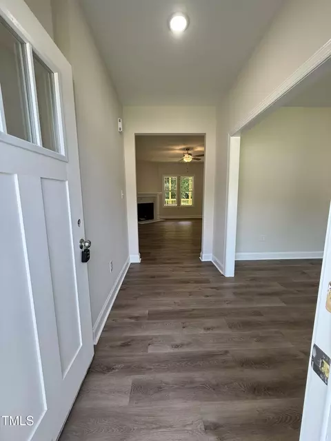 322 Busterfield Ct, Benson, NC 27504 photo 3
