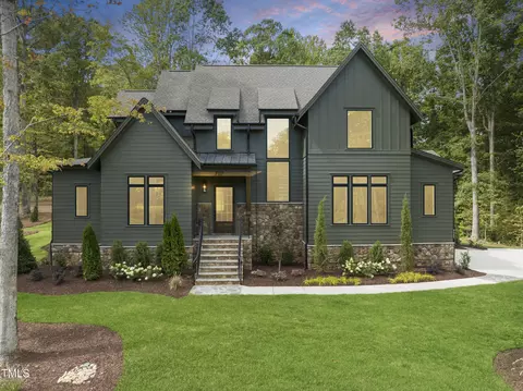 285 Mollie Meadow Dr, Zebulon, NC 27597
