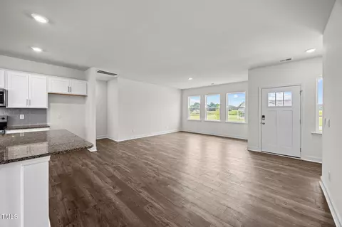 Living - 10867 Beard Way, Bailey, NC 27807 photo 2 of 6