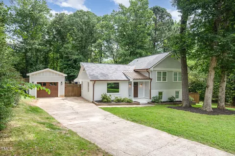 1209 Lanark Ct, Cary, NC 27511