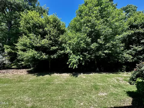 Exterior - 114 Constitution Dr, Durham, NC 27705 photo 7 of 10