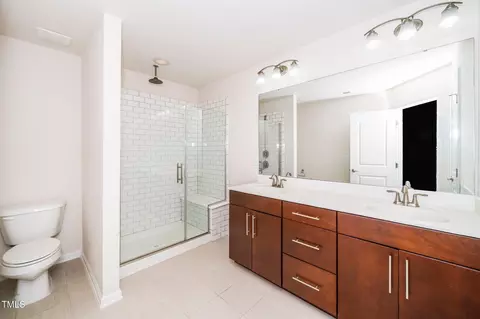 Bath - 114 Constitution Dr, Durham, NC 27705 photo 1 of 4