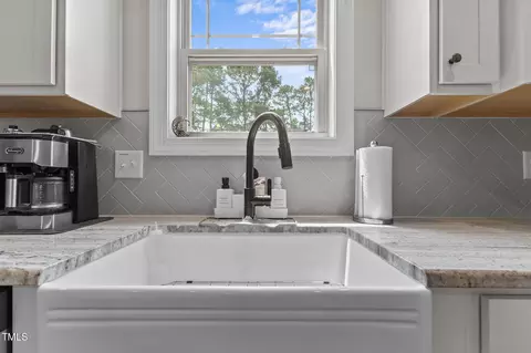 Kitchen - 351 Lowery Ln, Benson, NC 27504 photo 4 of 4