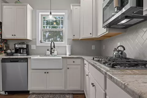 Kitchen - 351 Lowery Ln, Benson, NC 27504 photo 3 of 4