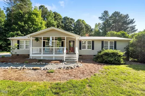 4701 Governor Hunt St, Efland, NC 27243