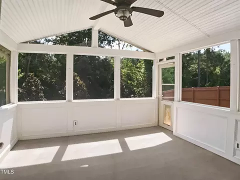 617 Hiddenbrook Dr, Durham, NC 27703 photo 24