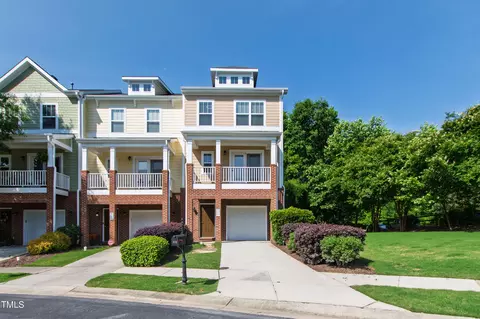 717 Samuel Cary Dr, Cary, NC 27511