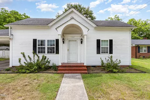 102 S College Ave, Kenly, NC 27542