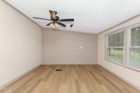 165 Dawn Rd, Benson, NC 27504 photo 10
