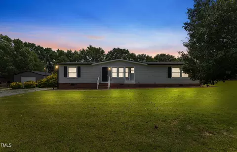 165 Dawn Rd, Benson, NC 27504 photo 3