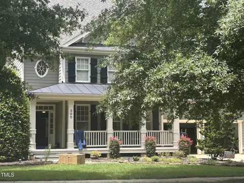 300 Chrismill Ln, Holly Springs, NC 27540