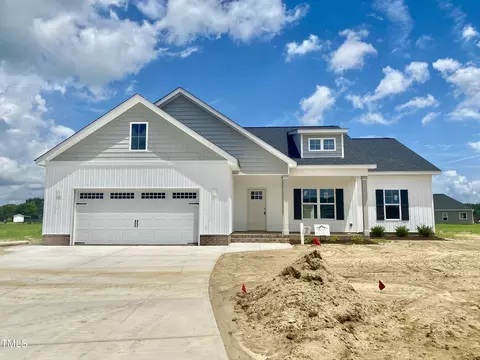 215 Rae Dr, Pikeville, NC 27863