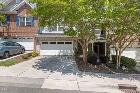 2082 Weston Green Loop Loop, Cary, NC 27513