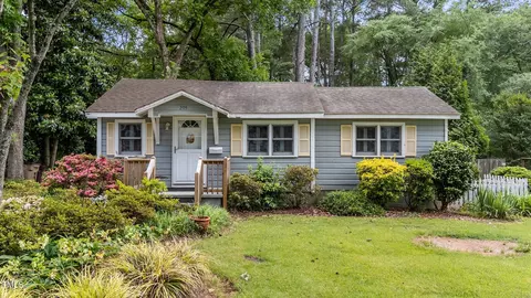 205 W Oak Ave, Wake Forest, NC 27587