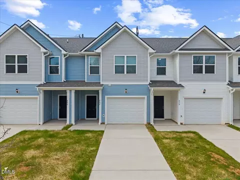 882 John St, Clayton, NC 27520