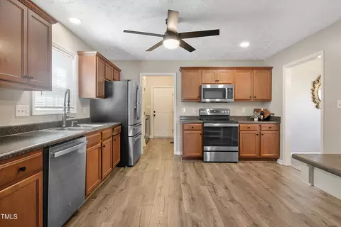 105 Tactical Dr, Bunnlevel, NC 28323 photo 9